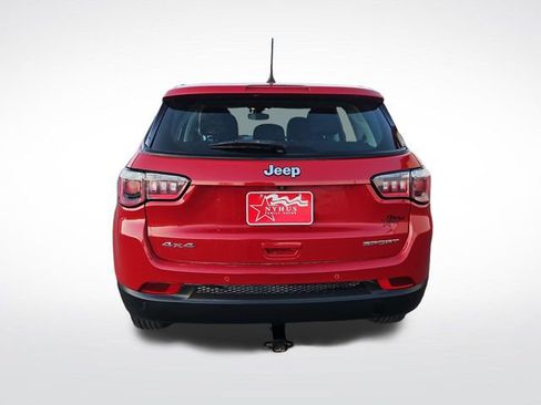 Used 2018 Jeep Compass Sport w/ Tech Group AWD/4WD image 5