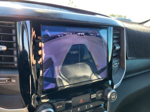 Used 2019 RAM 1500 Big Horn image 21