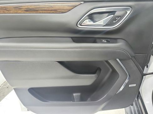 Used 2023 Chevrolet Suburban Premier RWD image 42