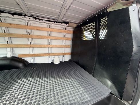 Used 2024 GMC Savana 2500 w/ Driver Convenience Package image 20