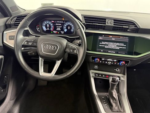 Used 2022 Audi Q3 2.0T Premium w/ Convenience Package AWD/4WD image 15