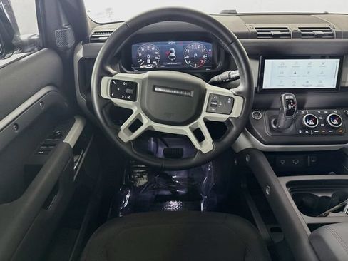 Used 2022 Land Rover Defender 110 AWD/4WD image 24