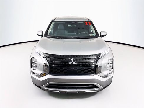 Used 2023 Mitsubishi Outlander SE AWD/4WD image 13