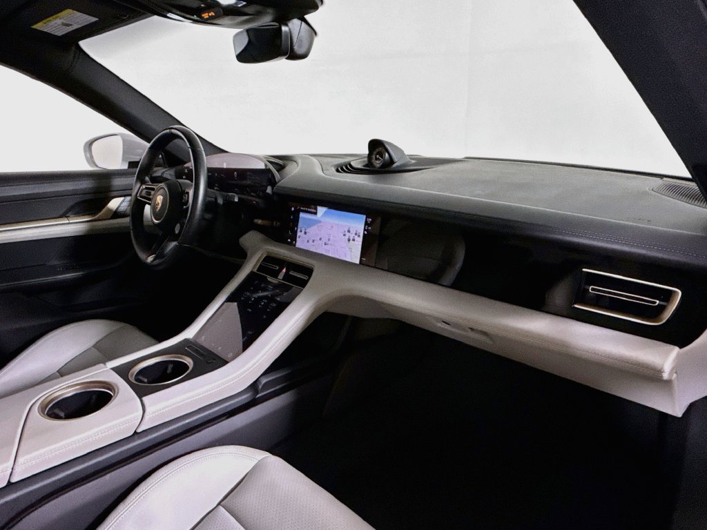 Certified 2023 Porsche Taycan 4S AWD/4WD image 17