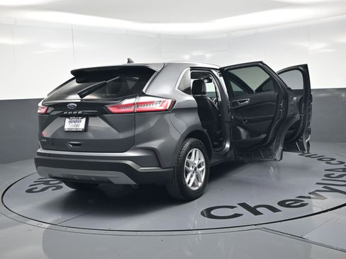 Used 2021 Ford Edge SEL w/ Convenience Package image 30