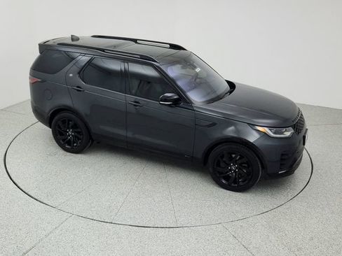 Certified 2022 Land Rover Discovery HSE R-Dynamic image 14