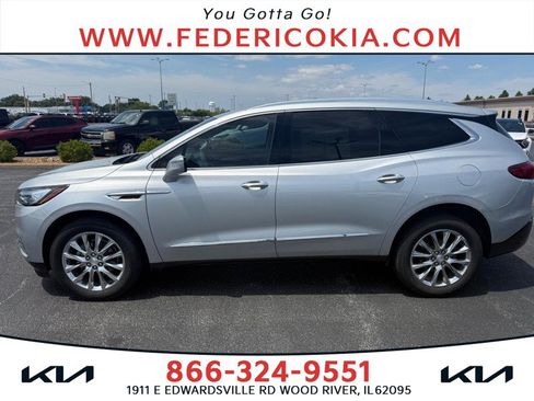 Used 2021 Buick Enclave Essence FWD image 1