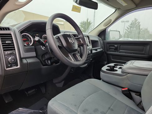 Used 2018 RAM 1500 Express image 19