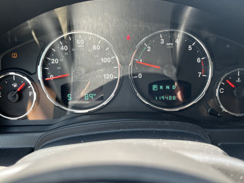 Used 2011 Jeep Liberty Sport w/ Popular Equipment Group AWD/4WD image 16