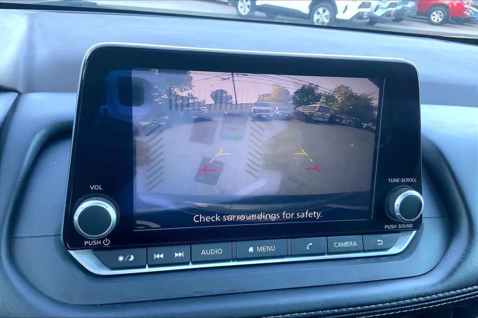 Used 2023 Nissan Rogue S FWD image 26