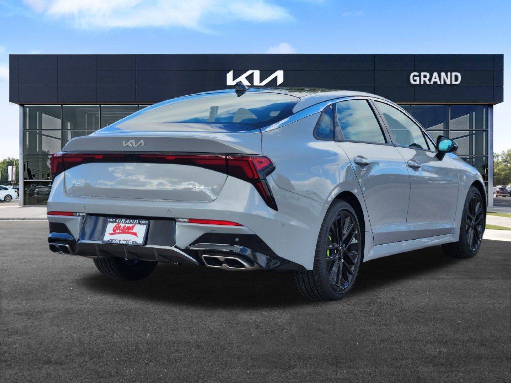 New 2027 Kia K5 GT FWD image 5