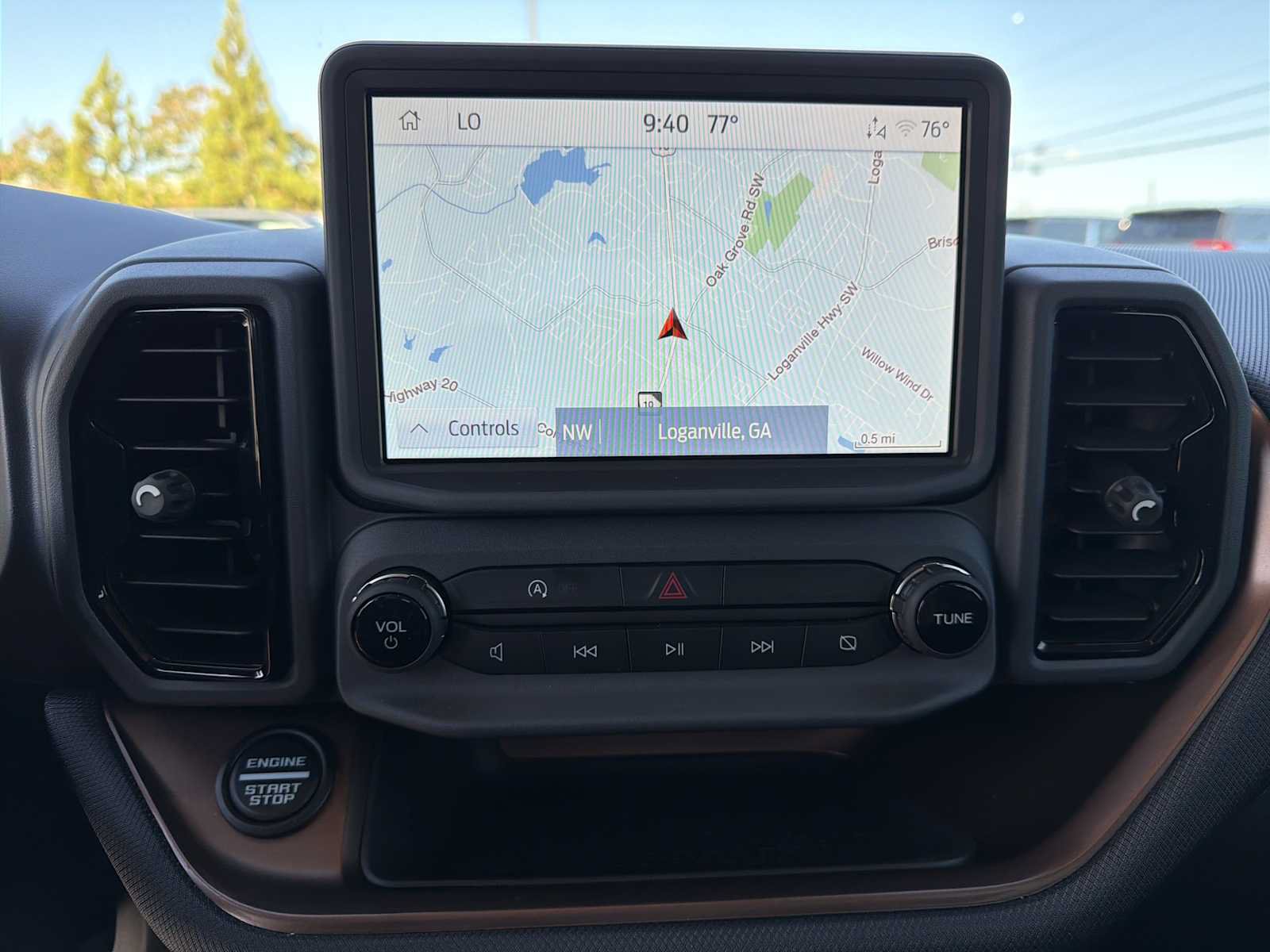 Used 2024 Ford Bronco Sport Outer Banks w/ Tech Package AWD/4WD image 6
