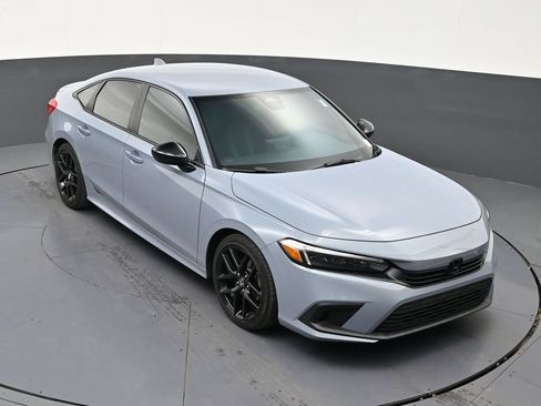 Used 2023 Honda Civic Sport image 19