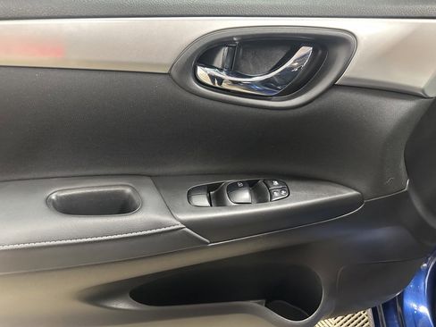 Used 2019 Nissan Sentra S image 8