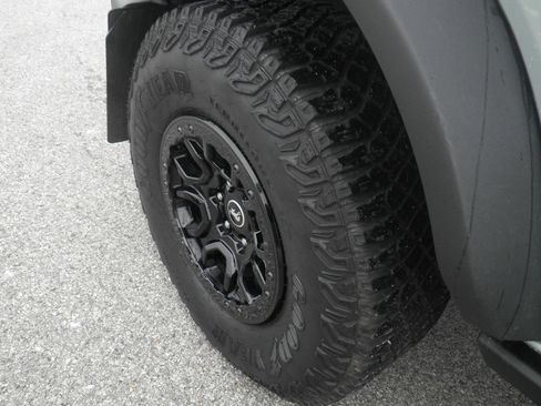 Certified 2023 Ford Bronco Wildtrak image 11