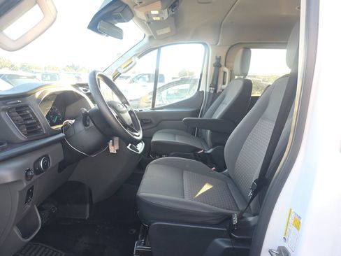 Used 2023 Ford Transit 350 XLT image 11