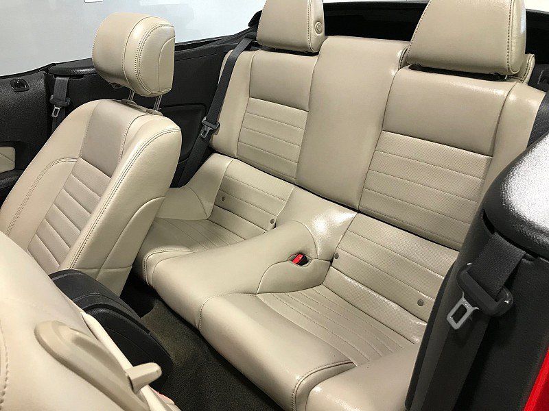 Used 2013 Ford Mustang GT Premium RWD image 23