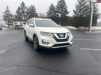 Used 2017 Nissan Rogue SL w/ SL Premium Package video 2