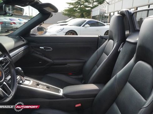 Used 2018 Porsche 718 Boxster S RWD image 21