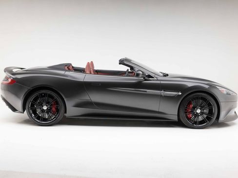 Used 2014 Aston Martin Vanquish Volante RWD image 11