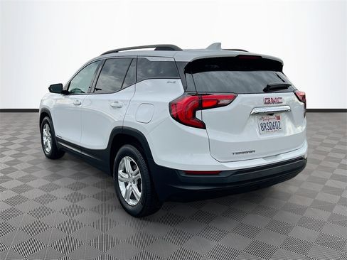 Used 2020 GMC Terrain SLE w/ Driver Convenience Package image 5
