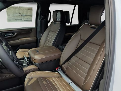 New 2026 GMC Yukon Denali Ultimate AWD/4WD image 22