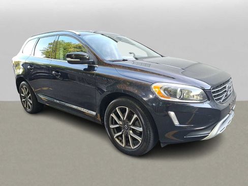 Used 2017 Volvo XC60 T6 Dynamic w/ Preferred Option Package AWD/4WD image 3