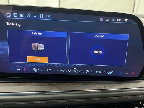 Used 2025 Chevrolet Suburban Z71 image 63