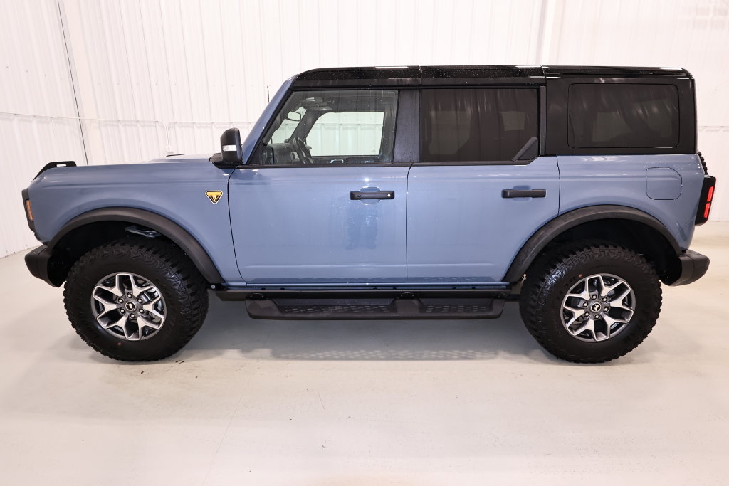 Certified 2025 Ford Bronco Badlands AWD/4WD image 7