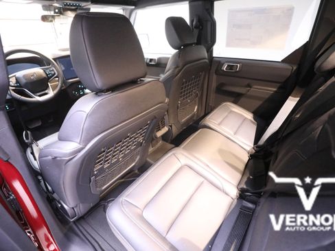 New 2025 Ford Bronco Big Bend w/ Black Diamond Package image 9