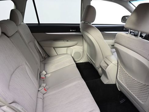 Used 2014 Subaru Outback 2.5i Premium image 15