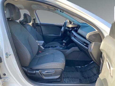 Used 2025 Kia K4 FWD image 15