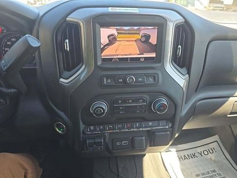 Used 2025 Chevrolet Silverado 2500 Custom w/ Custom Value Package image 5