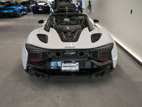 Used 2025 McLaren Artura Spider RWD image 12