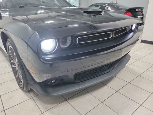 Used 2019 Dodge Challenger GT w/ Driver Convenience Group image 14