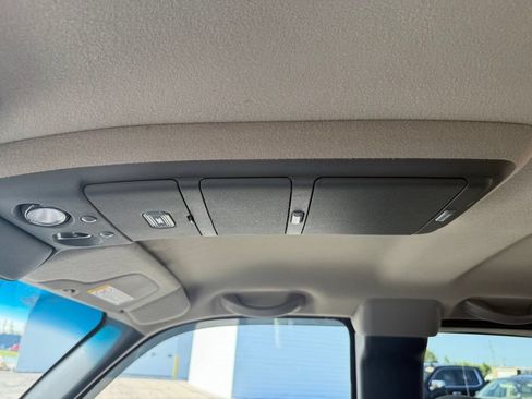 Used 2000 Chevrolet Silverado 2500 LS AWD/4WD image 18