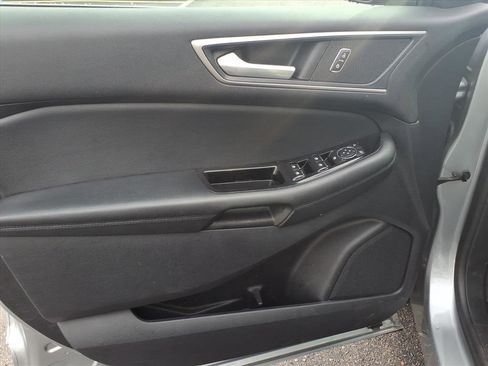 Used 2020 Ford Edge SEL w/ Convenience Package image 11