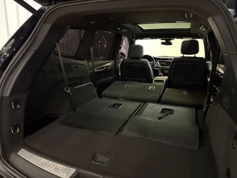Used 2024 Cadillac XT6 Luxury w/ LPO, Floor Liner Package AWD/4WD image 18