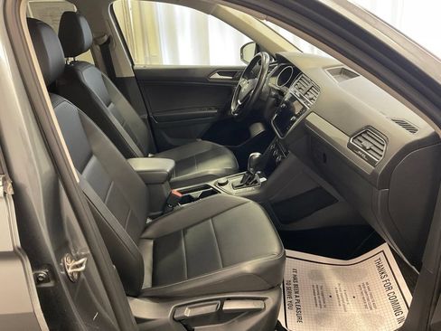 Used 2019 Volkswagen Tiguan SE AWD/4WD image 27