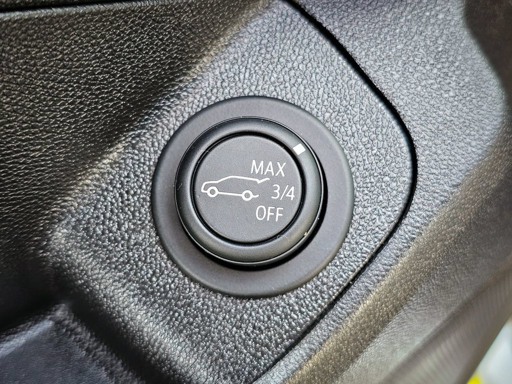 Used 2020 GMC Terrain SLT w/ Preferred Package AWD/4WD image 12