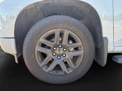 Used 2024 Chevrolet Silverado 1500 RST w/ Convenience Package II AWD/4WD image 13