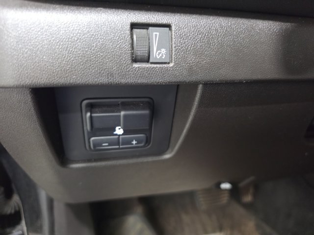 Used 2023 Chevrolet Colorado LT w/ LT Convenience Package III AWD/4WD image 15