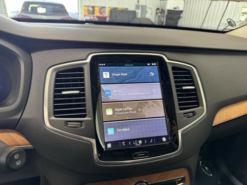 Used 2024 Volvo XC90 B6 Core w/ Protection Package Premier image 25