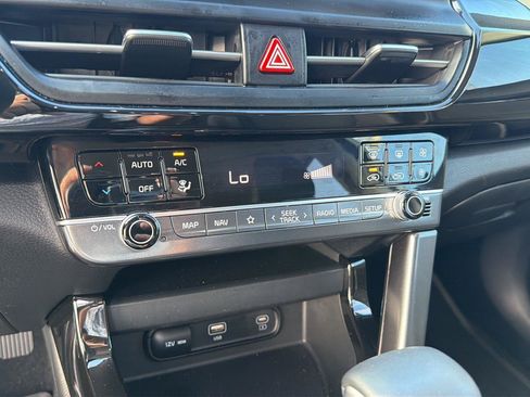 Used 2024 Kia Seltos S FWD image 26