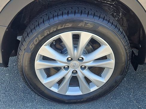 Used 2013 Toyota RAV4 Limited AWD/4WD image 9
