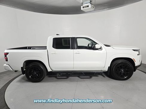 Used 2023 Nissan Frontier SV w/ SV Convenience Package AWD/4WD image 7