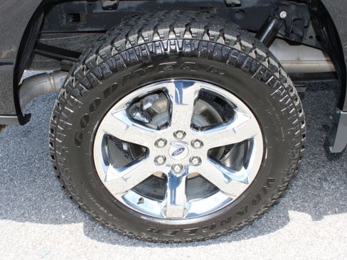 Used 2023 Ford F150 Lariat w/ FX4 Off-Road Package AWD/4WD image 13