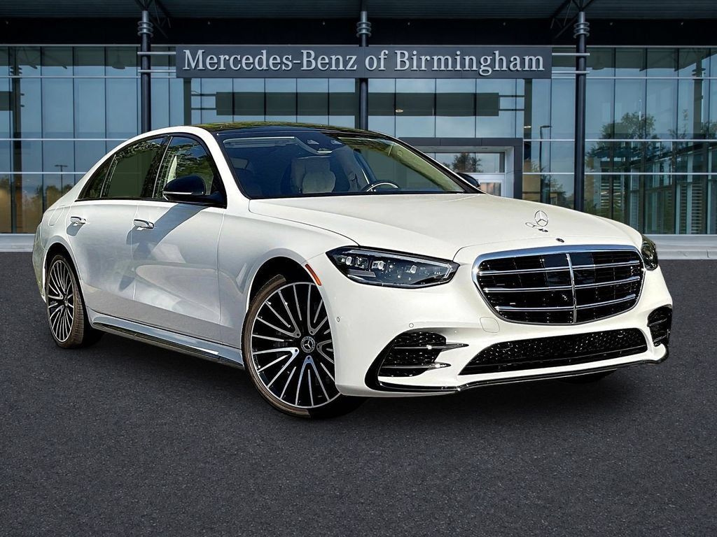 Used 2024 Mercedes-Benz S 580 4MATIC Sedan image 1