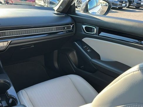 Used 2025 Honda Civic Sport Touring image 23