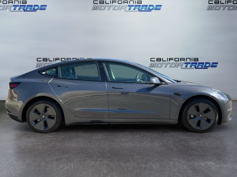 Used 2023 Tesla Model 3 Standard Range RWD image 4